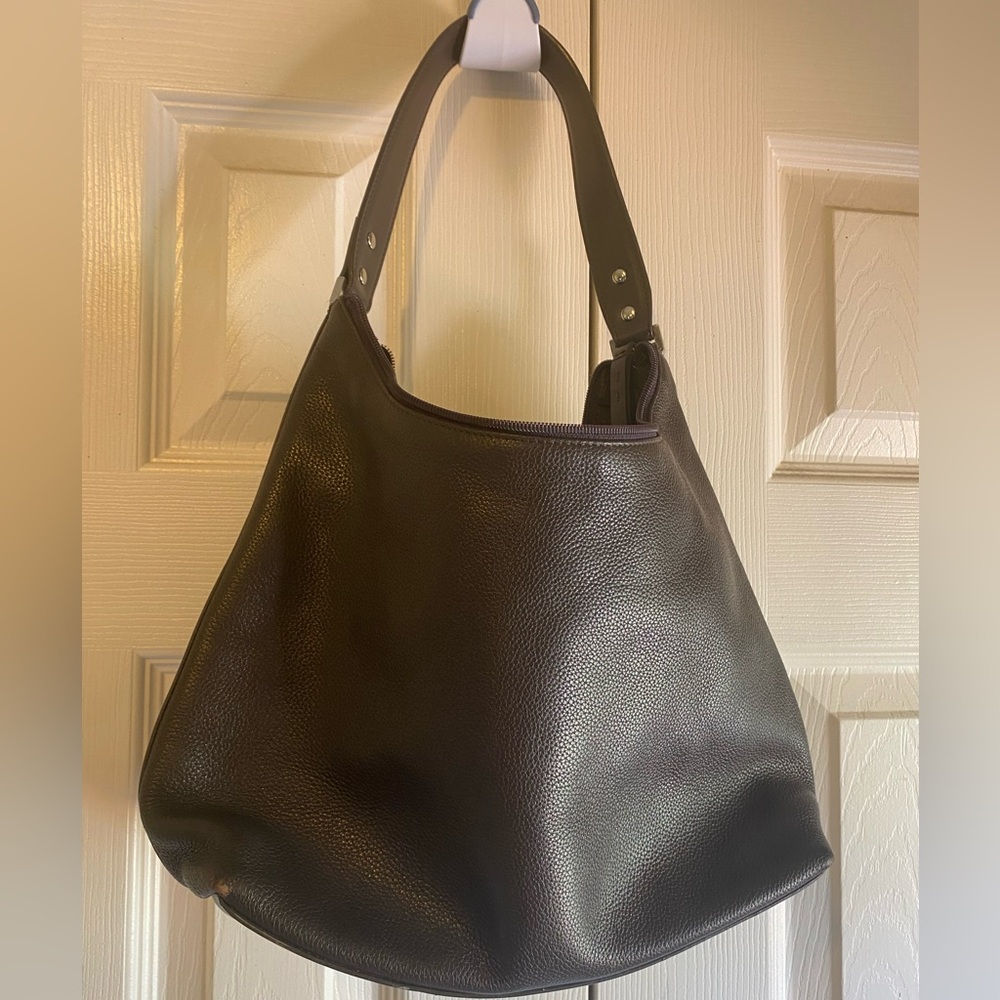 Minimalist Slouchy Leather Shoulder Bag - Nine West